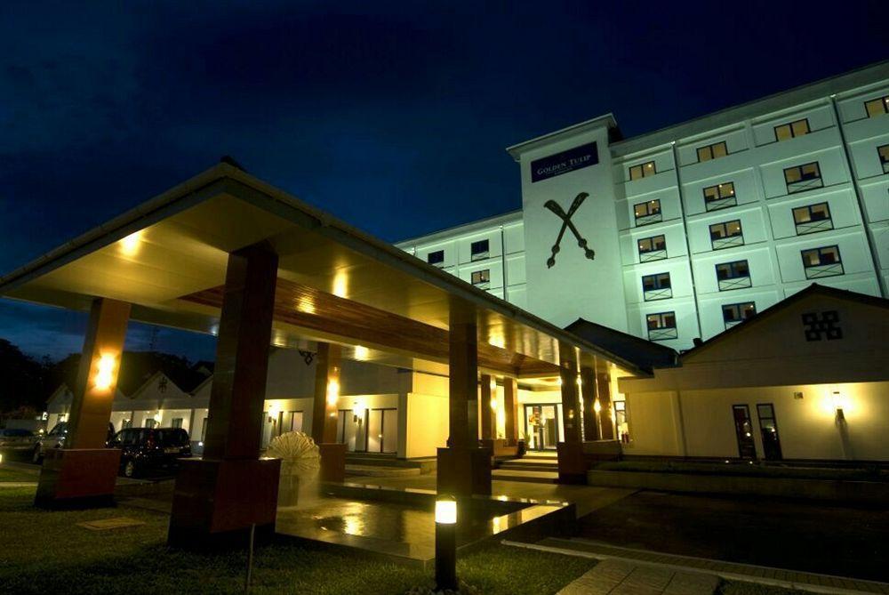 Golden Tulip Kumasi City Buitenkant foto