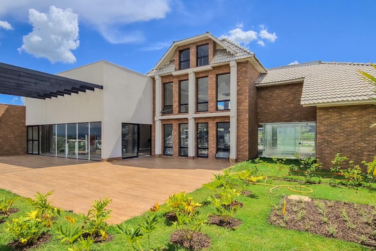 Golden Tulip Kumasi City Buitenkant foto