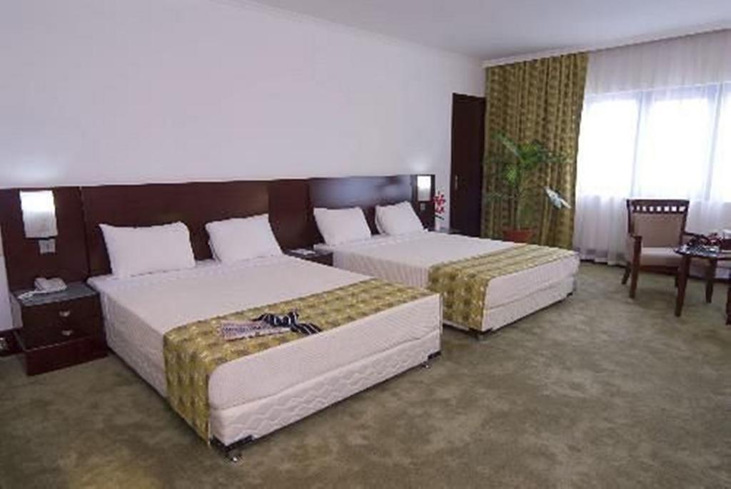 Golden Tulip Kumasi City Buitenkant foto