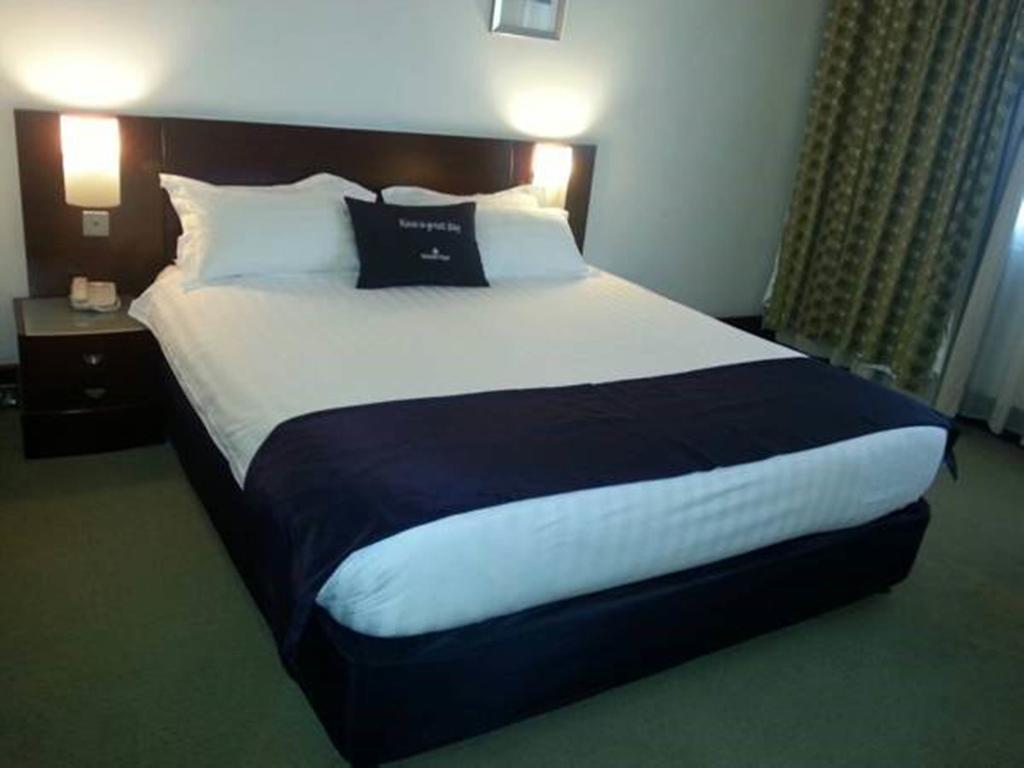Golden Tulip Kumasi City Buitenkant foto