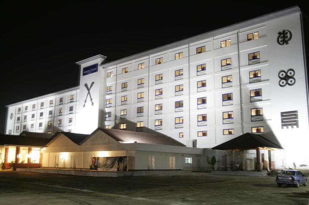 Golden Tulip Kumasi City Buitenkant foto